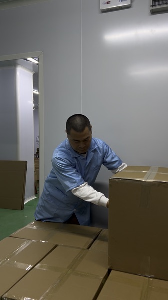 广州铭圣堂袋泡茶成品装盒现场
